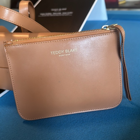 Teddy Blake GUC Small Alice Tote with wristlet Camel Color - Picture 13 of 15